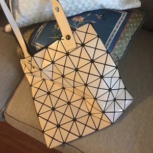 Modern MoMa design tote